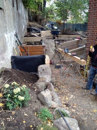 montage des murets 6 * 6  mélèze