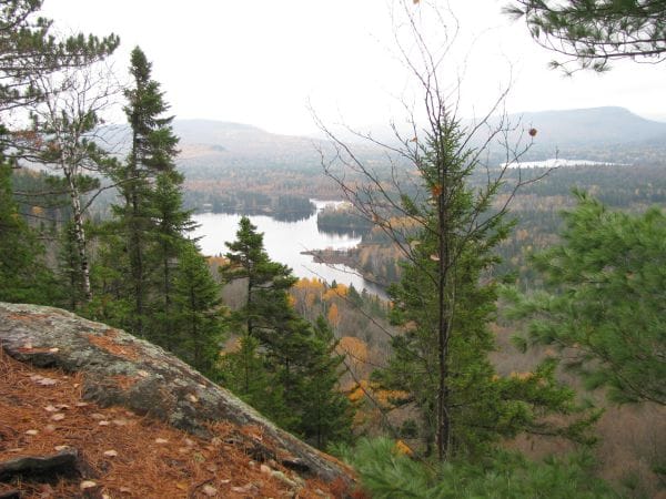 vue du sommet le lac clef